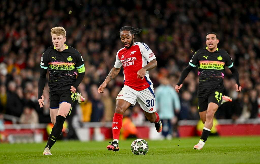 阿森纳力克巴黎,范戴克带队取胜 阿森纳力克巴黎,范戴克带队取胜