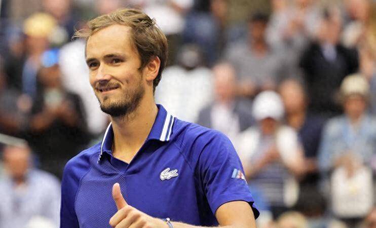 戴维斯杯横扫年终总决赛,梅德韦杰夫统治全场 戴维斯杯横扫年终总决赛,梅德韦杰夫统治全场